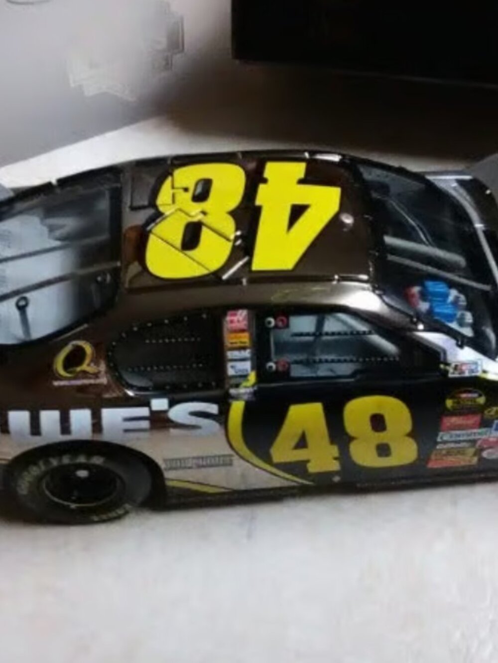 Jimmie Johnson Lowe's owners elite white gold 1:24 scale 1/24 / 2007 Monte Carlo